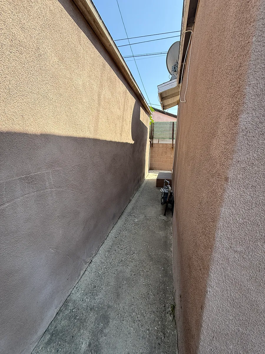 Building Photo - 10216 San Jose Ave #1/2