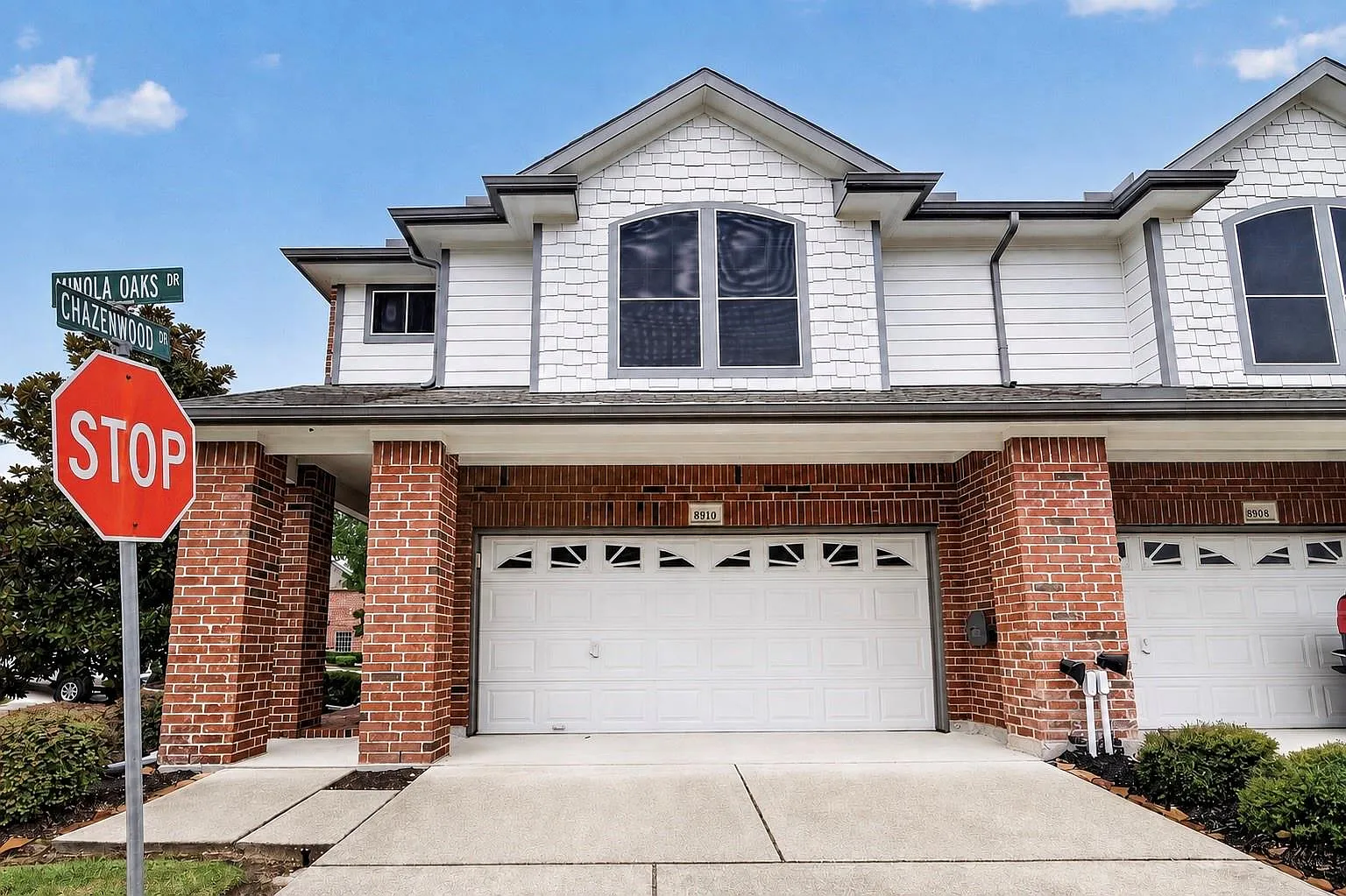 3 bed, 2.5 bath, 1537 sqft, $2,000 — Photo 1