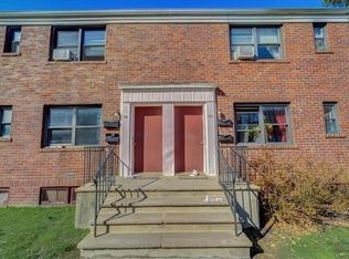 99 W 2nd St #103, Bayonne, NJ 07002