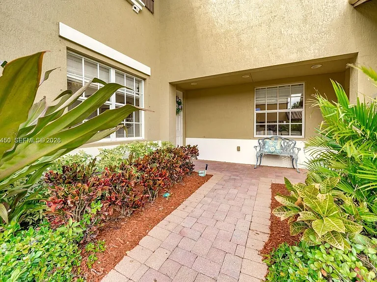 8345 NW 128th Ln #22-A — Photo 2