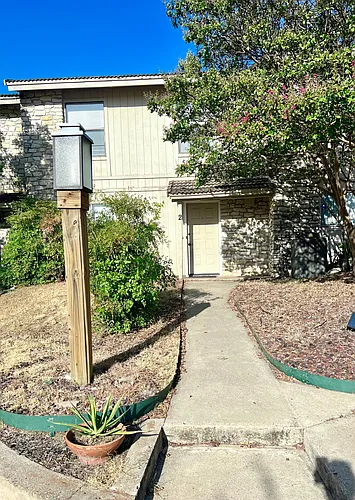 300 Lucy Ln Photo 1