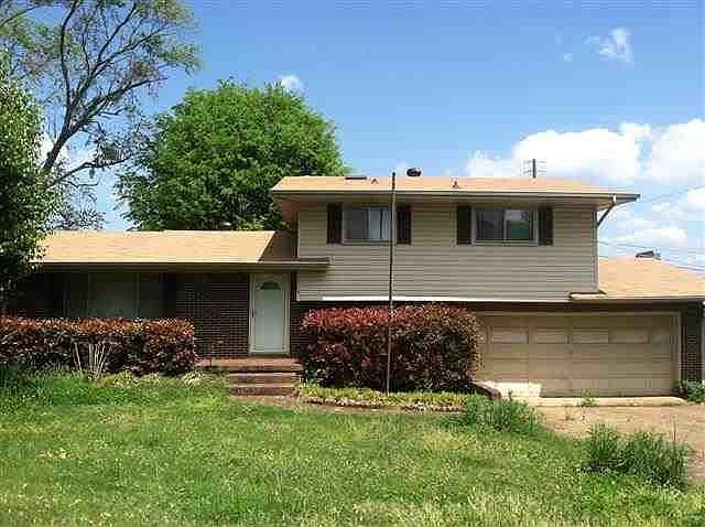 1st image of 1715 Green Hill Dr