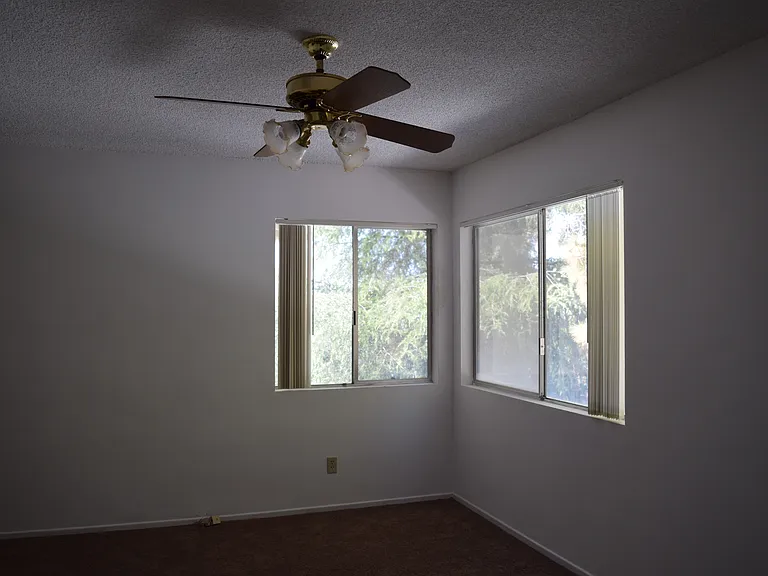 5333 La Canada Blvd — Photo 16