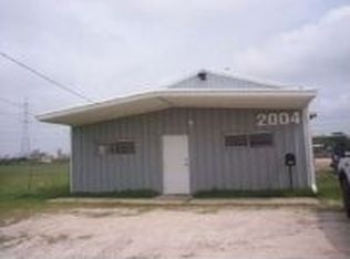 2004 Victoria St, Freeport, TX 77541