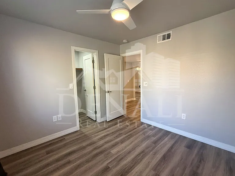 4848 N 36th St #221 — Photo 15