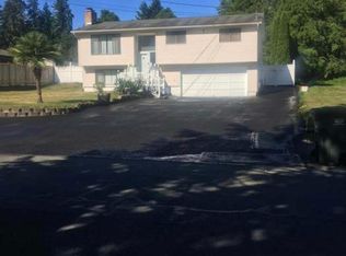 7918 W Glen Dr, Everett, WA 98203