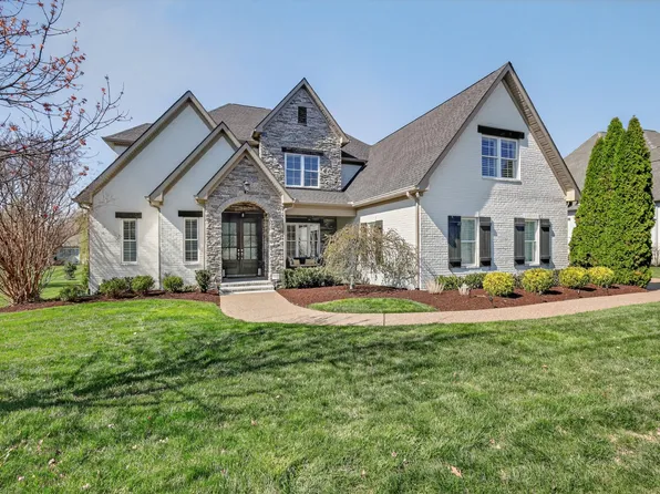 1244 Potter Ln, Gallatin, TN 37066