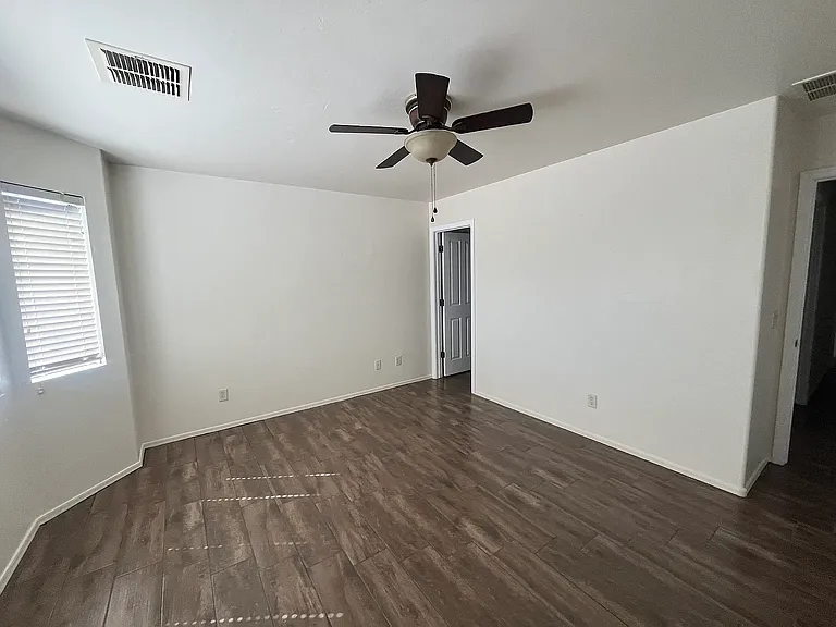 675 W Firehawk Dr — Photo 10