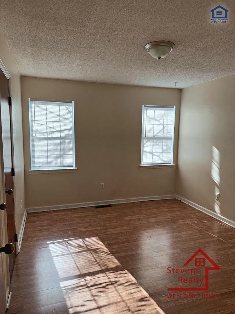A Great Home for you Family — Photo 2
