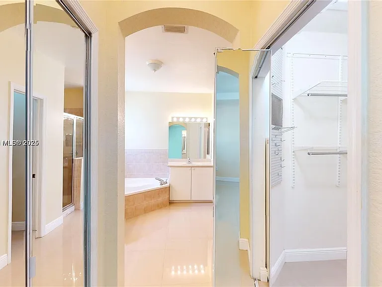 12281 SW 121st Ter — Photo 16