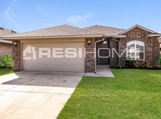 3025 NW 183rd St, Edmond, OK 73012