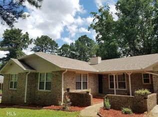 1764 Highpoint Rd, Snellville, GA 30078