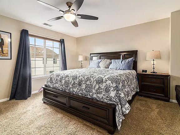 5th image of 2430 Oakfield Ct #2430