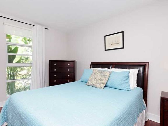 4th image of 1545 Jefferson Ave APT 106
