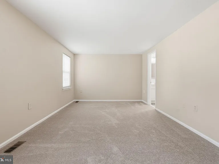 10065 Chestnut Wood Ln — Photo 20
