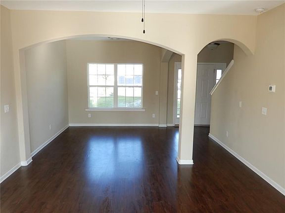 3rd image of 239 Victorian Lake Dr