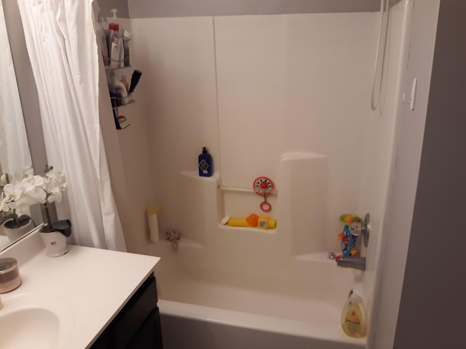 Full bathroom