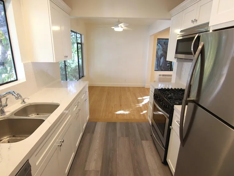 1523 S Wooster St #4 — Photo 9