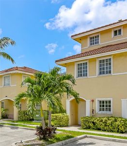 2054 NE 167th St #3-122, North Miami Beach, FL, 33162