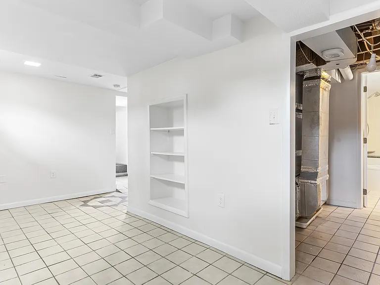 740 Overbrook Rd — Photo 24