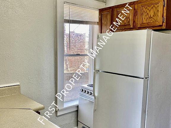 5th image of 1223 E 8th St APT 1