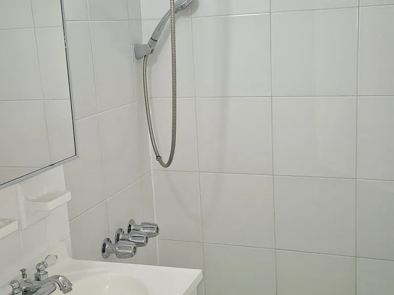 229 E 29th St #5K — Photo 13