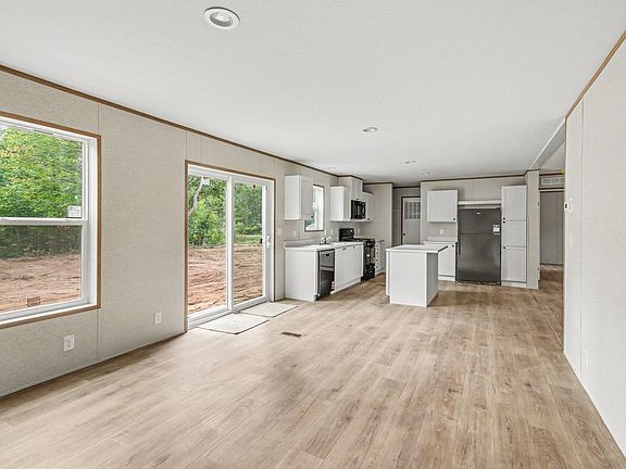 5th image of 7307 Willowbrook Cir