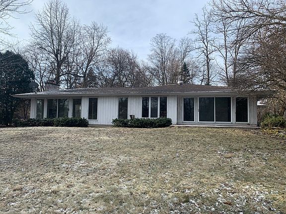 2nd image of 367 N Park Blvd