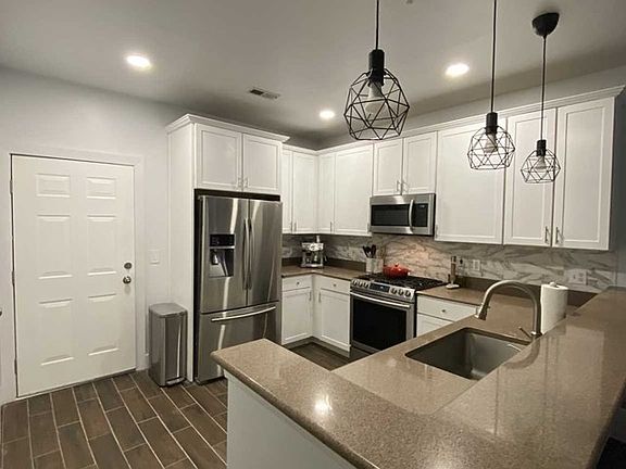 2nd image of 1103 Hamilton St #1103