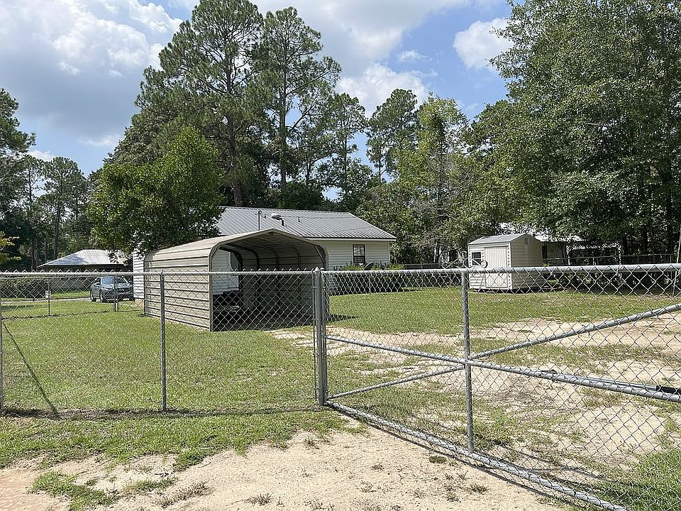 2nd image of 929 Cameron Dr