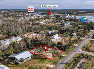202 2nd St NW #0, Steinhatchee, FL 32359