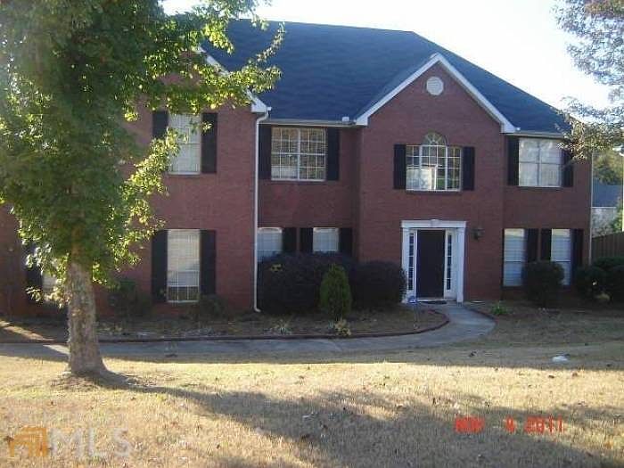 Brick Front 2-Story