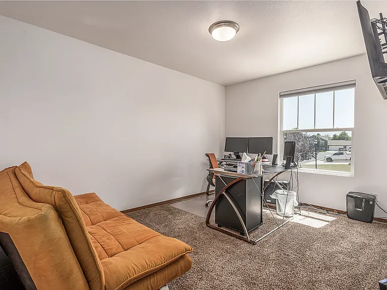 3820 W Jay St — Photo 10
