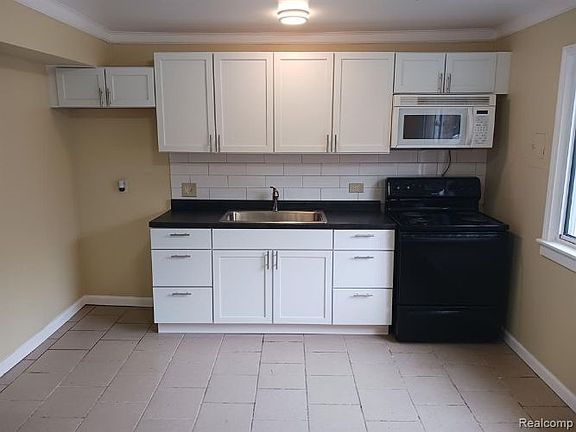 2nd image of 2263 Delton Ct