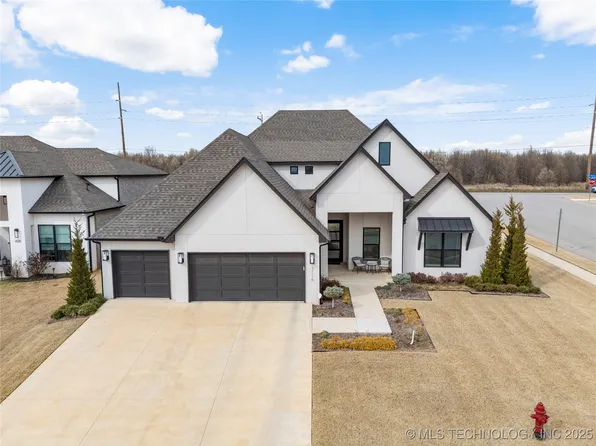 3116 W Tucson Ct, Broken Arrow, OK 74011
