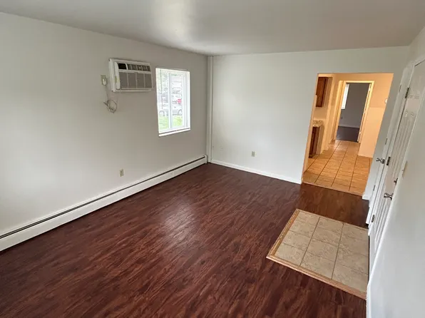 848 Youngs Ln APT 3, Cincinnati, OH 45245