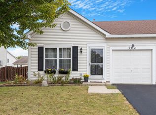 1412 Dahlgren Ln, Minooka, IL 60447