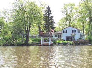 40566 Alden Rd, Belleville, MI 48111