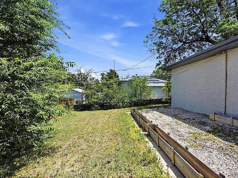 6610 Depew Ct — Photo 31