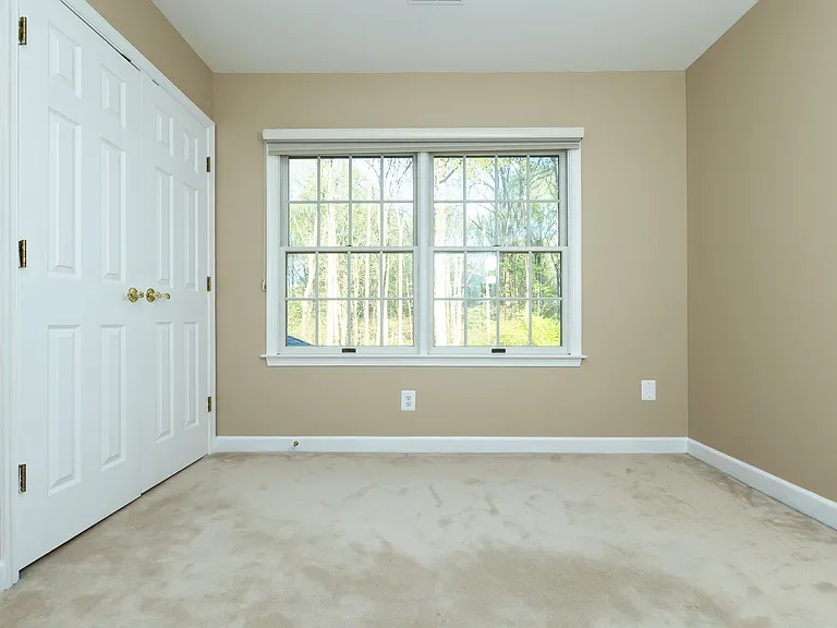 13576 Highland Rd — Photo 18