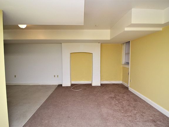5th image of 12 E Biddle St APT B