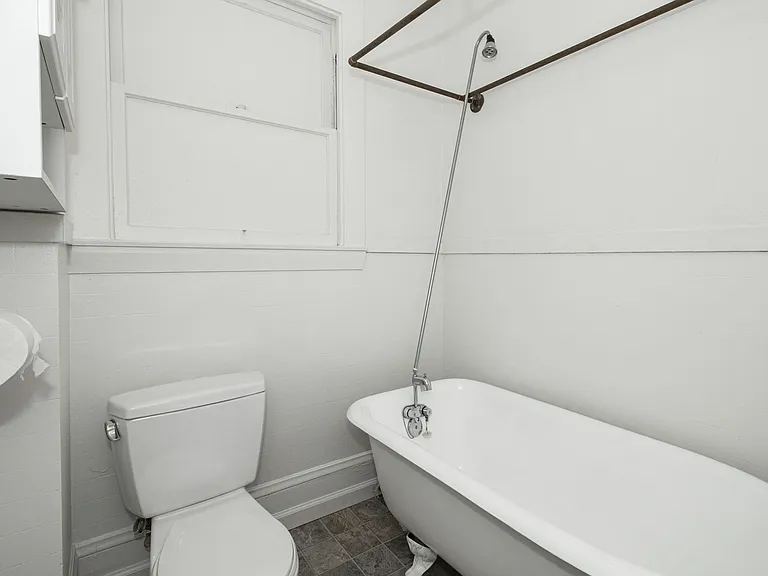 Vue De Lac Apartments — Photo 25