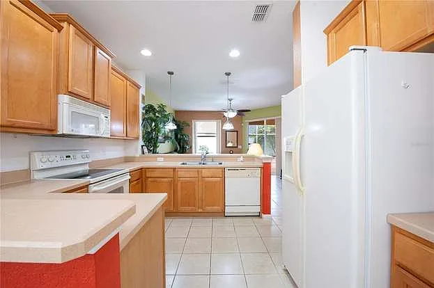 2920 Willow Creek Ln — Photo 51