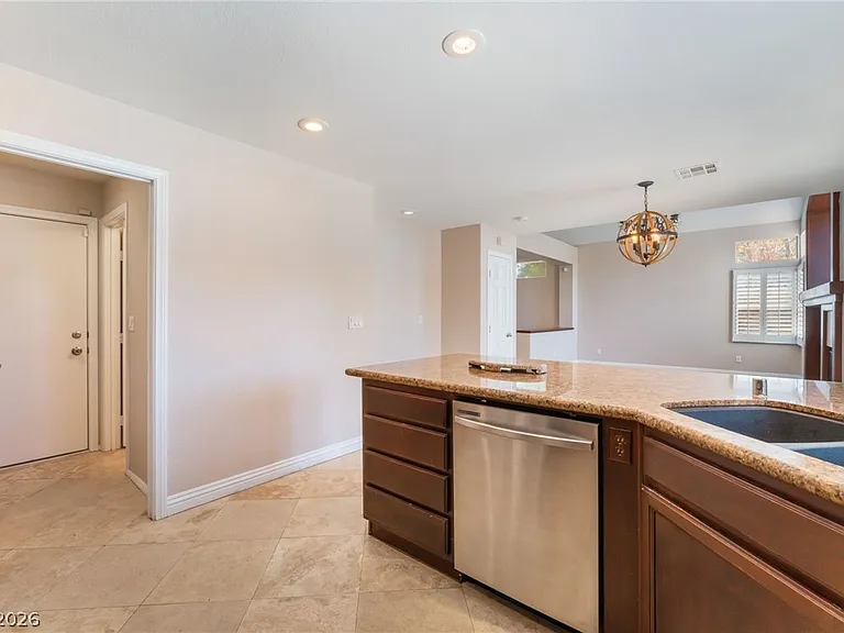 10401 Horseback Ridge Ave — Photo 11