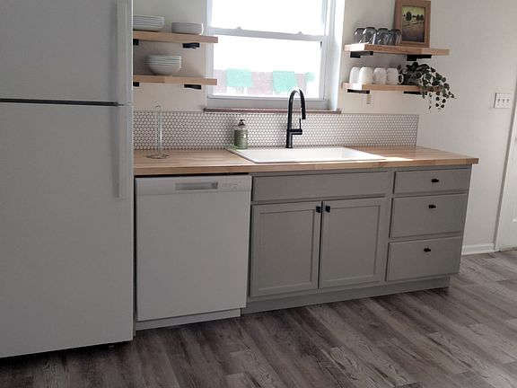 2nd image of 10 Anna St #45215