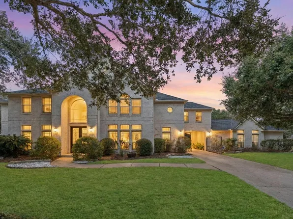 8703 Nobel Ct, Richmond, TX 77469