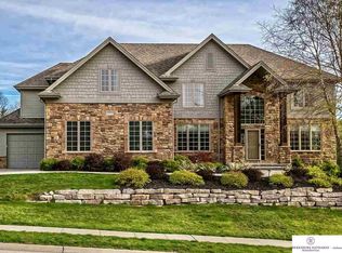 19264 Walnut St, Omaha, NE 68130