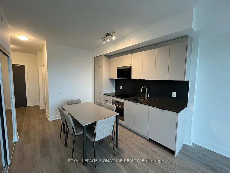 2088 James St #504 — Photo 5