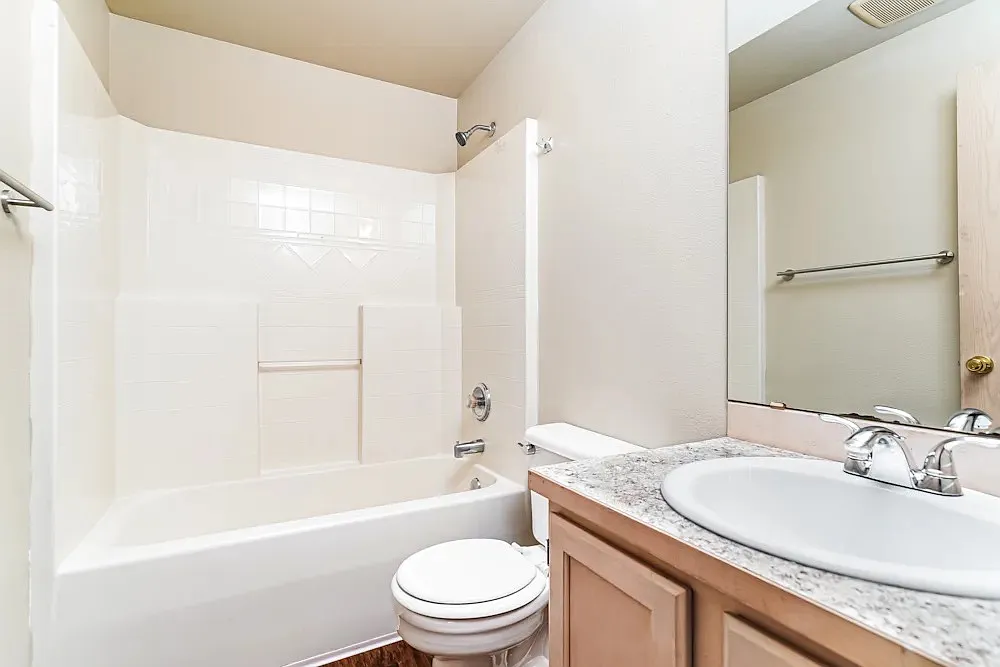4 bed, 2.5 bath, 1790 sqft, $3,315 — Photo 3