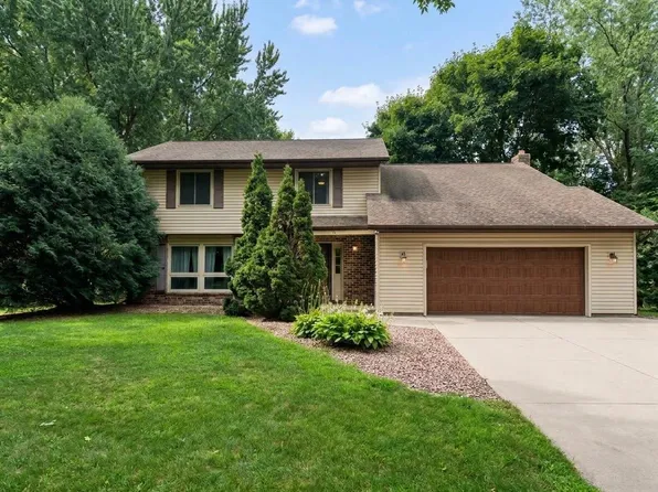 9829 105th Ave N, Maple Grove, MN 55369